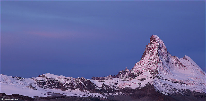 Matterhorn (4.478 m) ao amanhecer, visto do cume do Rothorn - Suíça