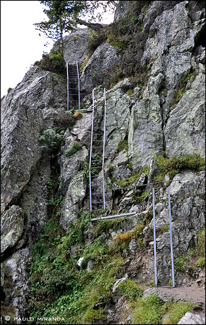 Início das famosas escadas de metal do trecho entre Tré-le-Champ e o Refúgio la Flégère.